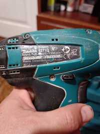 Шуруповёрт Makita 6271d