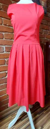 Sukienka czerwona rozkloszowana rozmiar S