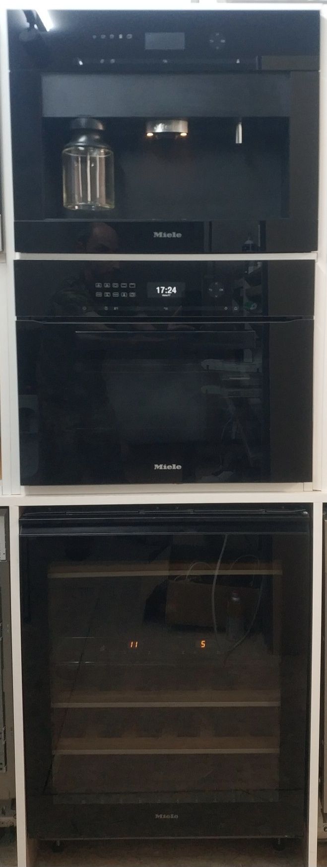 Кофемашина кофеварка встраиваемая Miele CVA 6401 6405