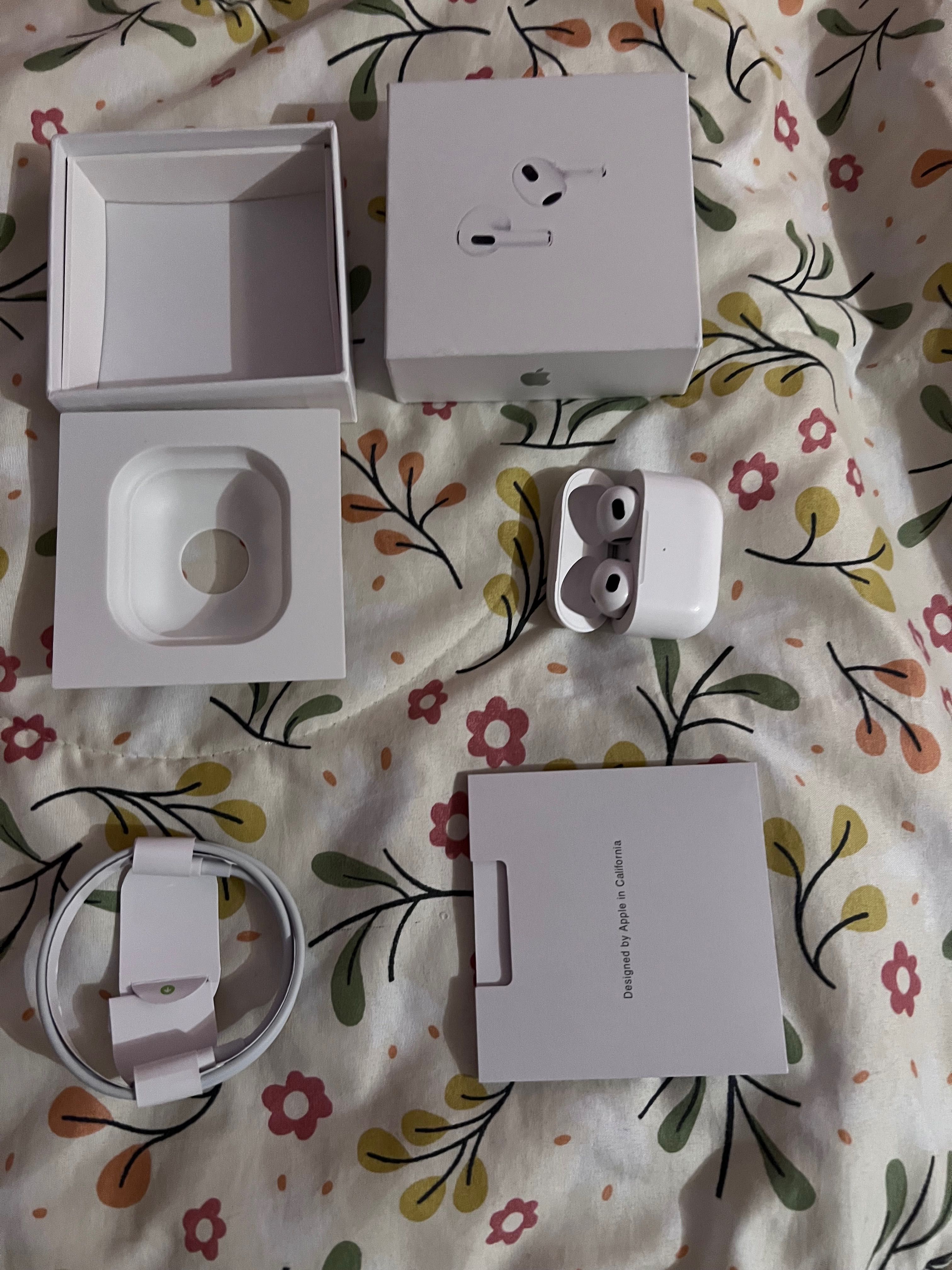 Sprzedam airpods 3