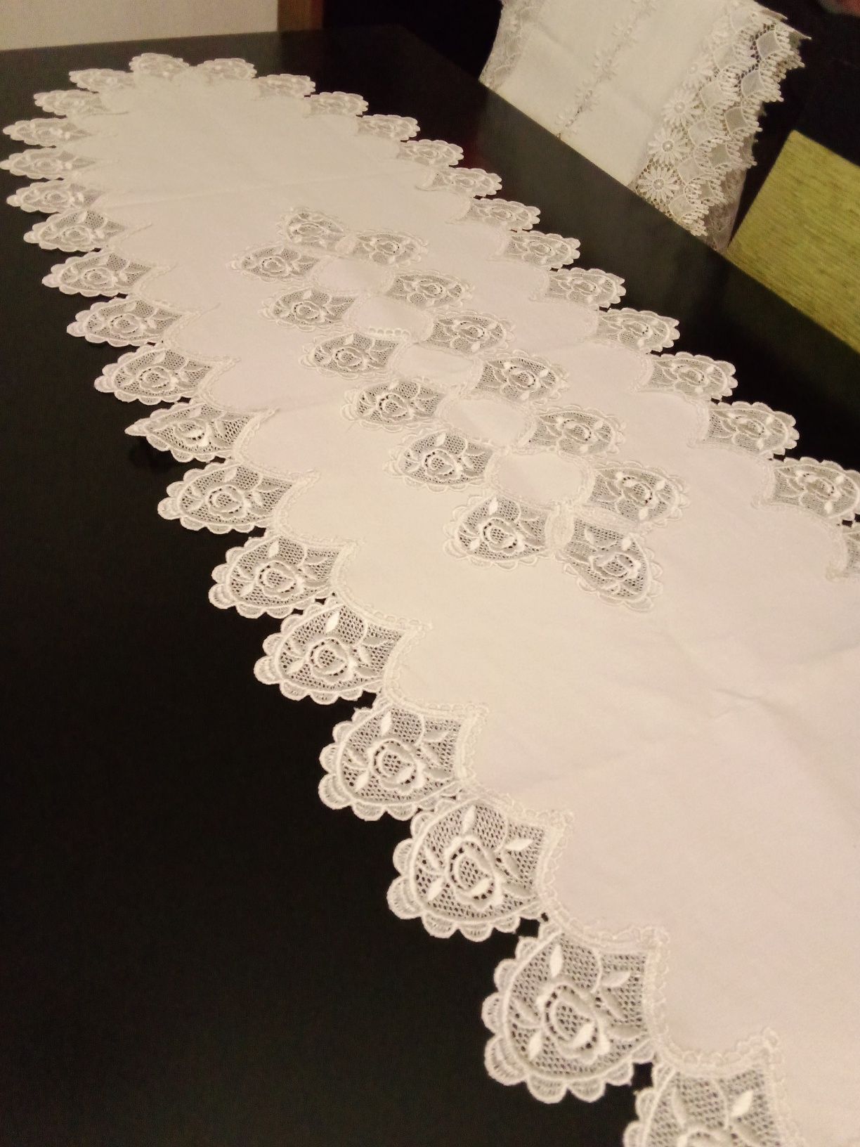 Pano de mesa comprido
