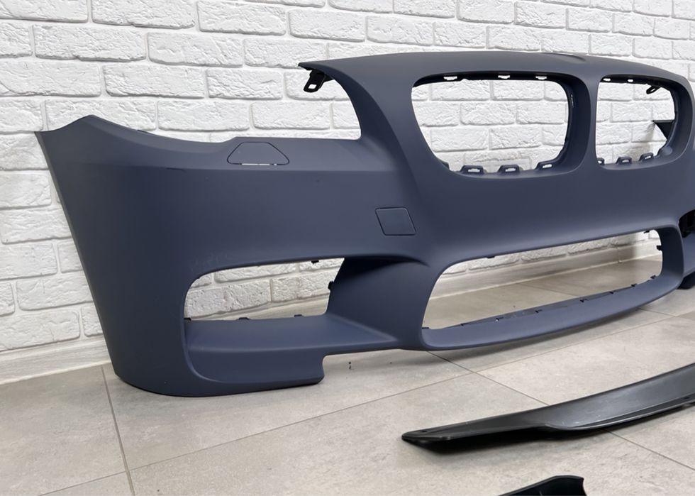 Передний бампер BMW F10 стиль M5 без парктроников бмв м5 ф