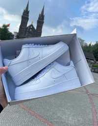 Nowy oryginał Nike Air Force 1 Low '07 White 38