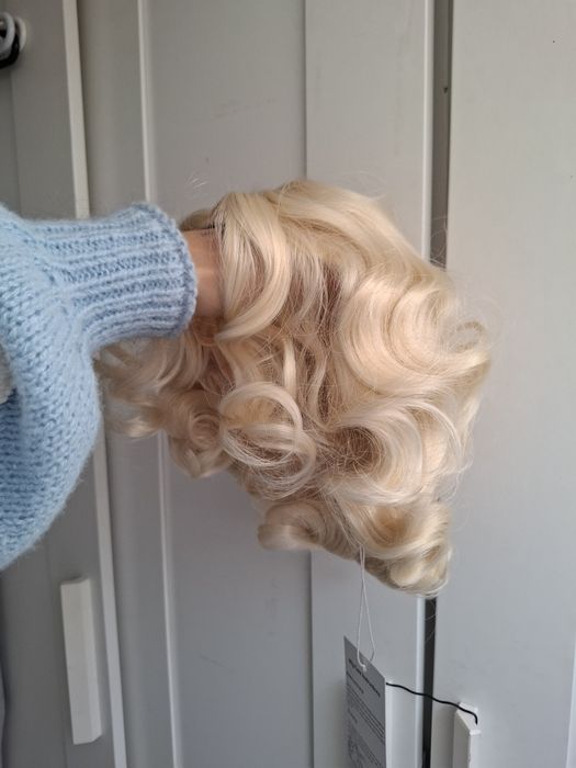 Peruka jasny blond loki Marilyn Monroe cosplay wig premium syntethic h