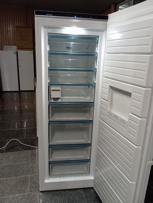 Морозильная камера Siemens No-Frost 366литров INVERTER A+++ Германия