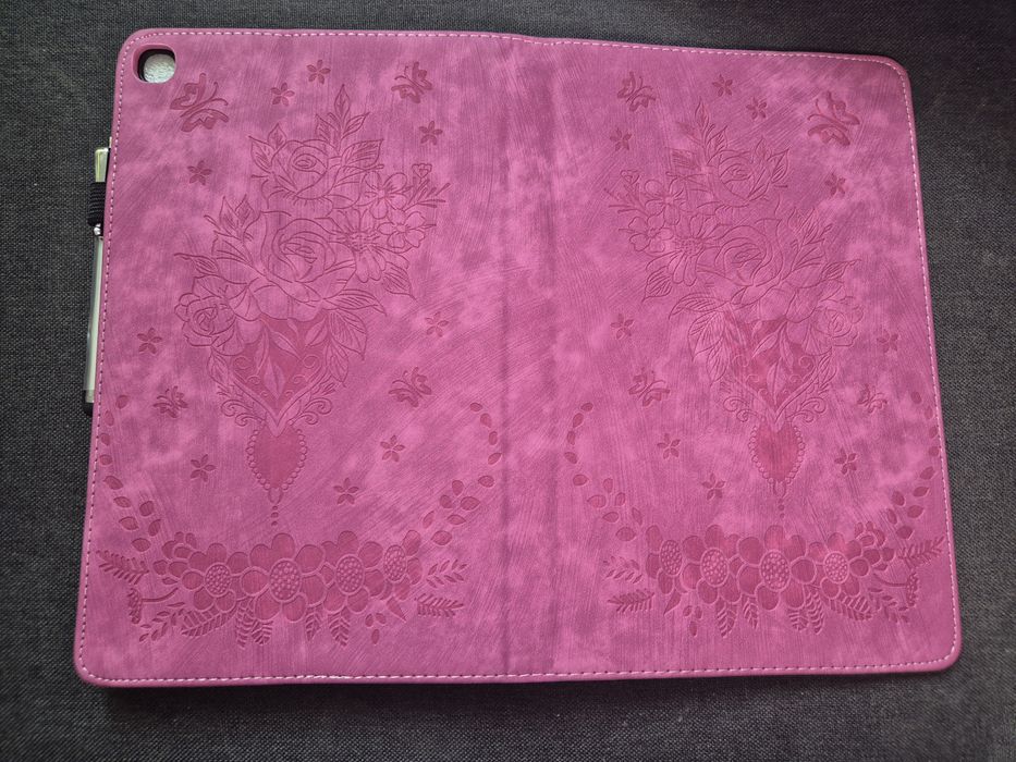 ETUI Z KLAPKĄ DO LENOVO TAB P12. Etui do Lenovo Tab P12

Silikonowe mo