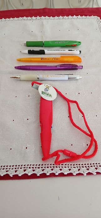 Esferográficas publicitárias/escolas