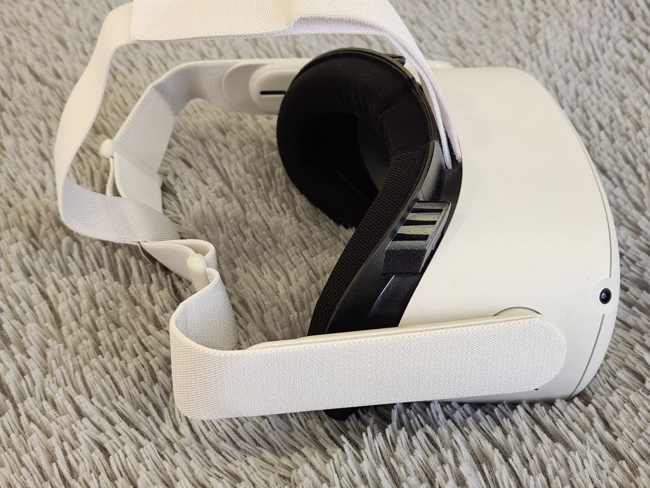 Meta Oculus quest 2 256Gb VR гарнітура (без контроллерів)