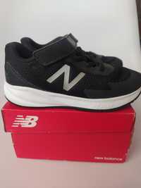 Дитячі кросівки New Balance р. 27.5