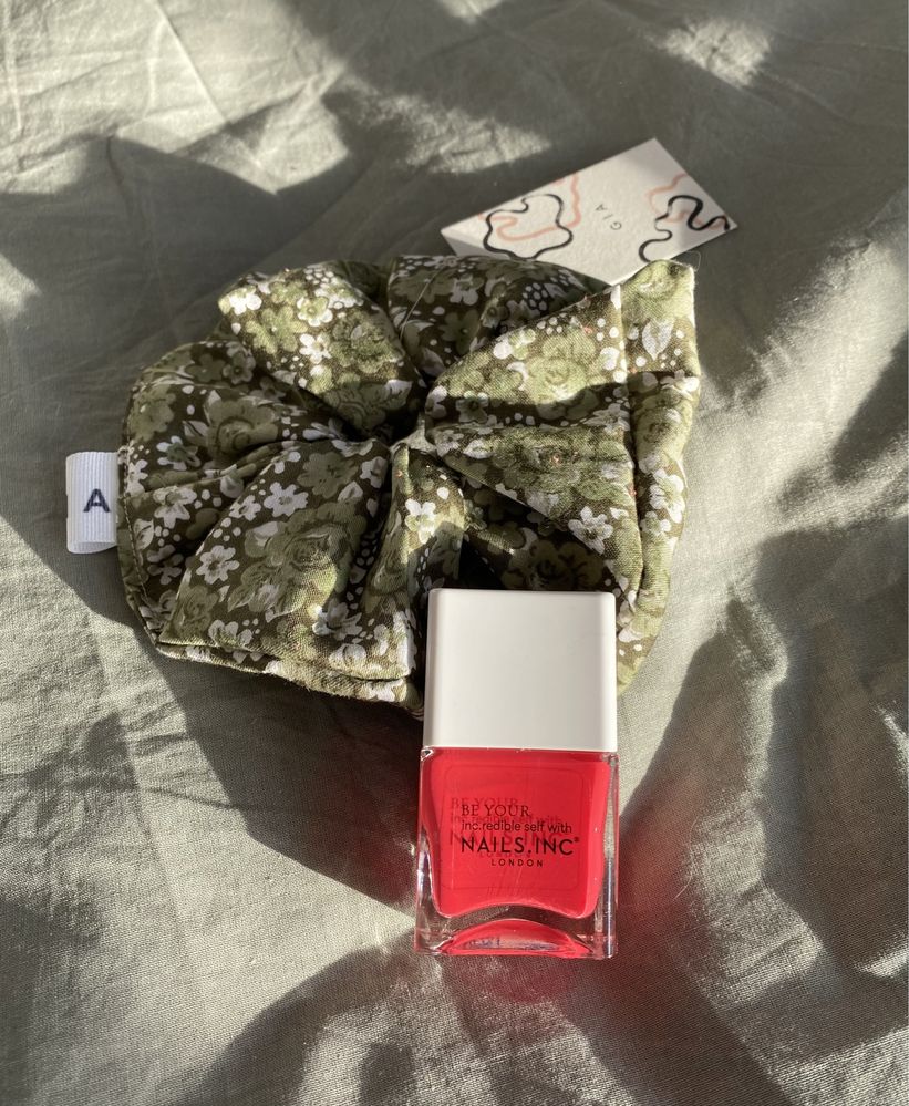 Kolor idealny na lato! Różowy lakier do paznokci NAILS.inc London 54zł