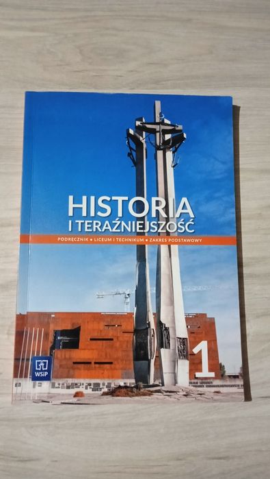 Podręczniki do pierwszej klasy technikum lub liceum