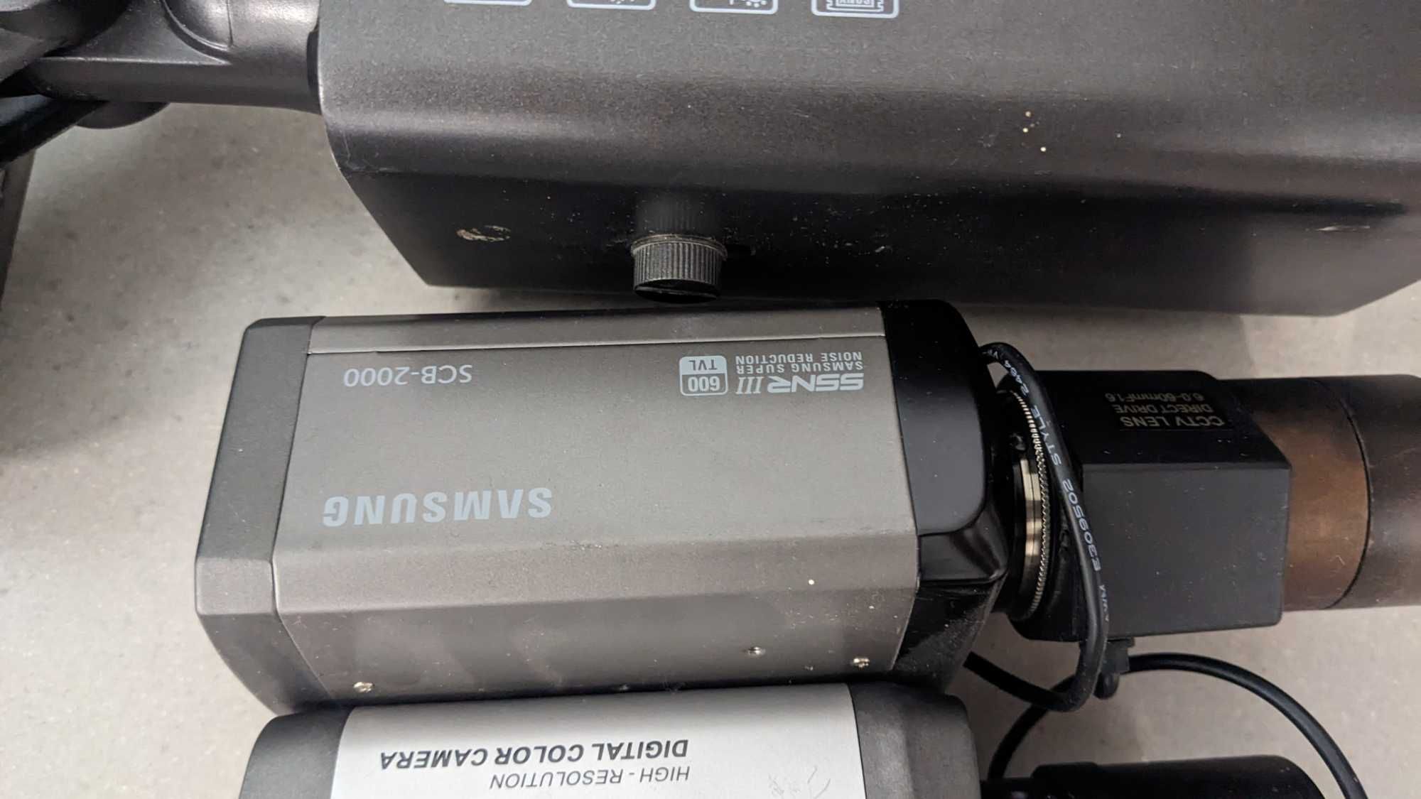 Kamery CCTV analogowe Samsung i Omtic z obiektywami + obudowy