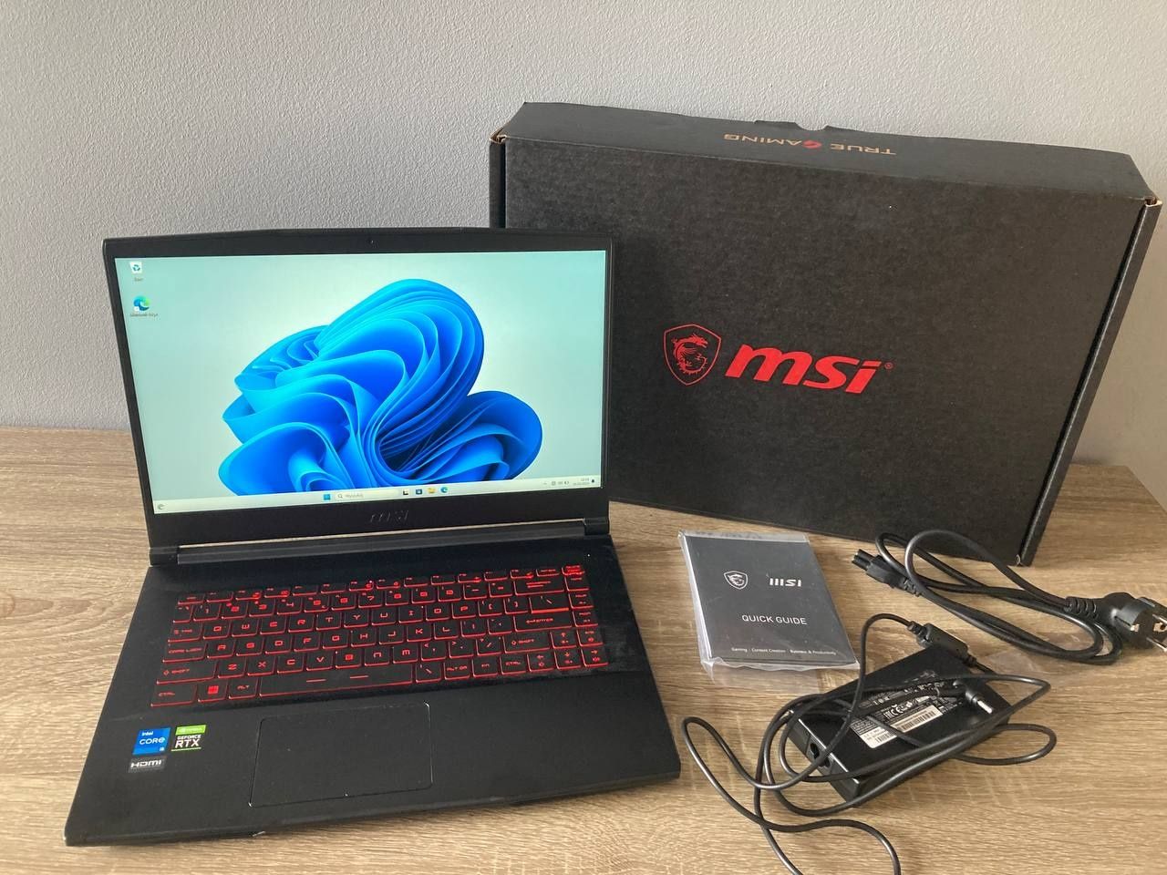 Laptop MSI i5-11400H, RTX 3050, 512 SSD, 8gb RAM, 144Hz