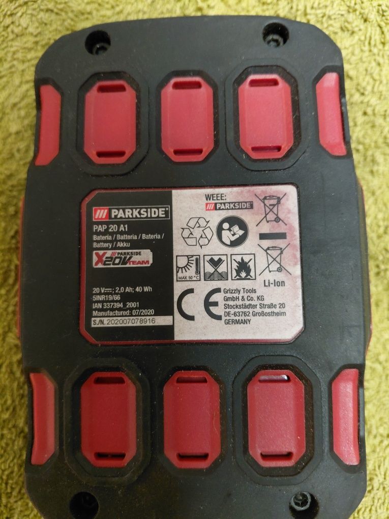 Carregador e bateria 2A Parkside novos