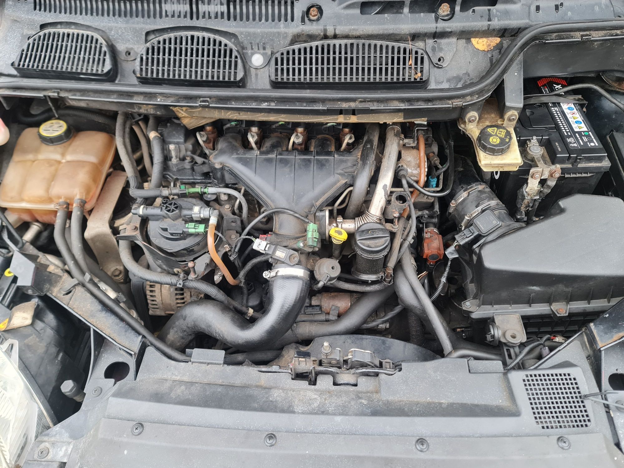 Zderzak szyba maska lampa klapa silnik ford c max 2.0 tdci