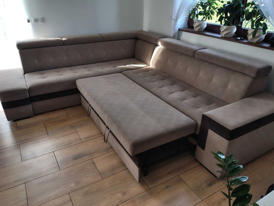 Narożnik z funkcją spania 280 cm na 250 cm