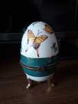 Jajko typu faberge w motyle