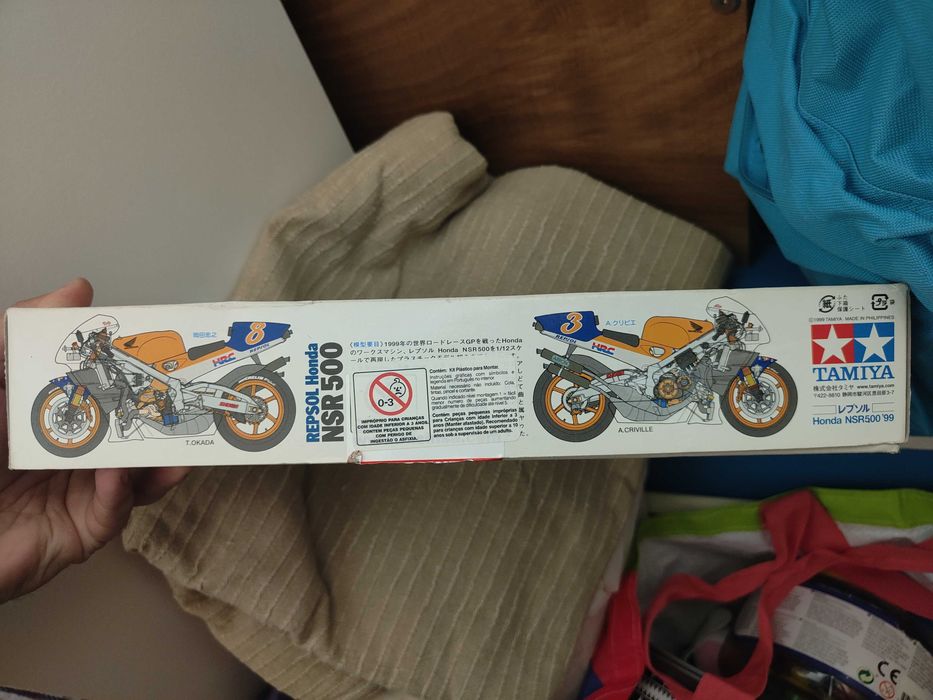 TAMIYA 14077 - Repsol Honda NSR 500 '99 - 1/12
