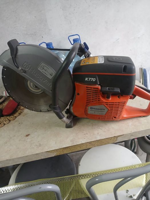 Sprzedam piłę stan idealny