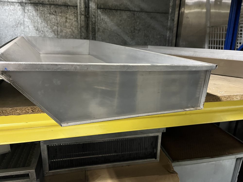 Tabuleiro em inox 1.33mt x 57cm