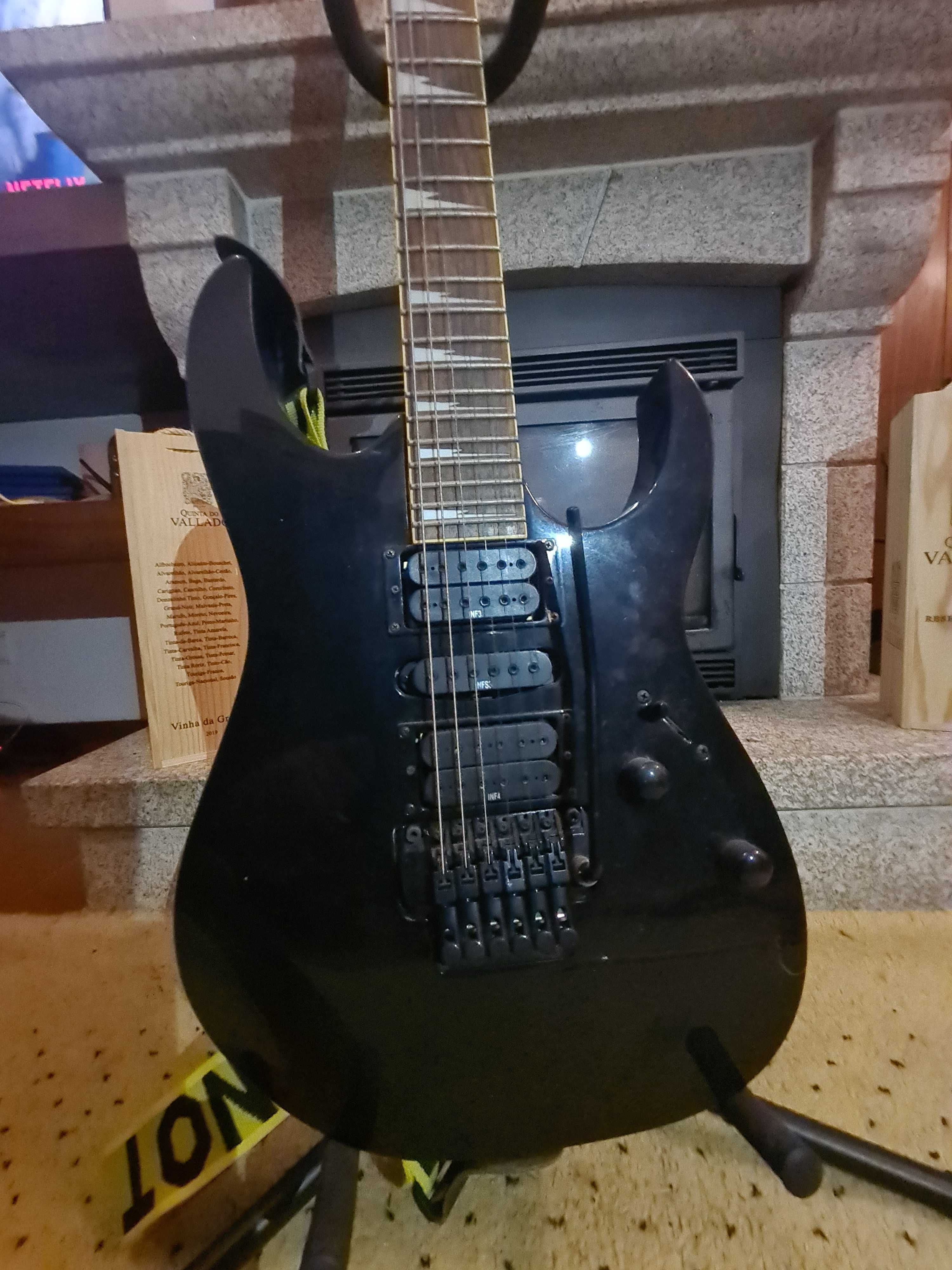 Guitarra Elétrica Ibanez + Amplificador Fender