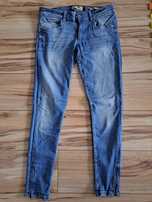 Dżinsy / jeansy bershka rozm. 40