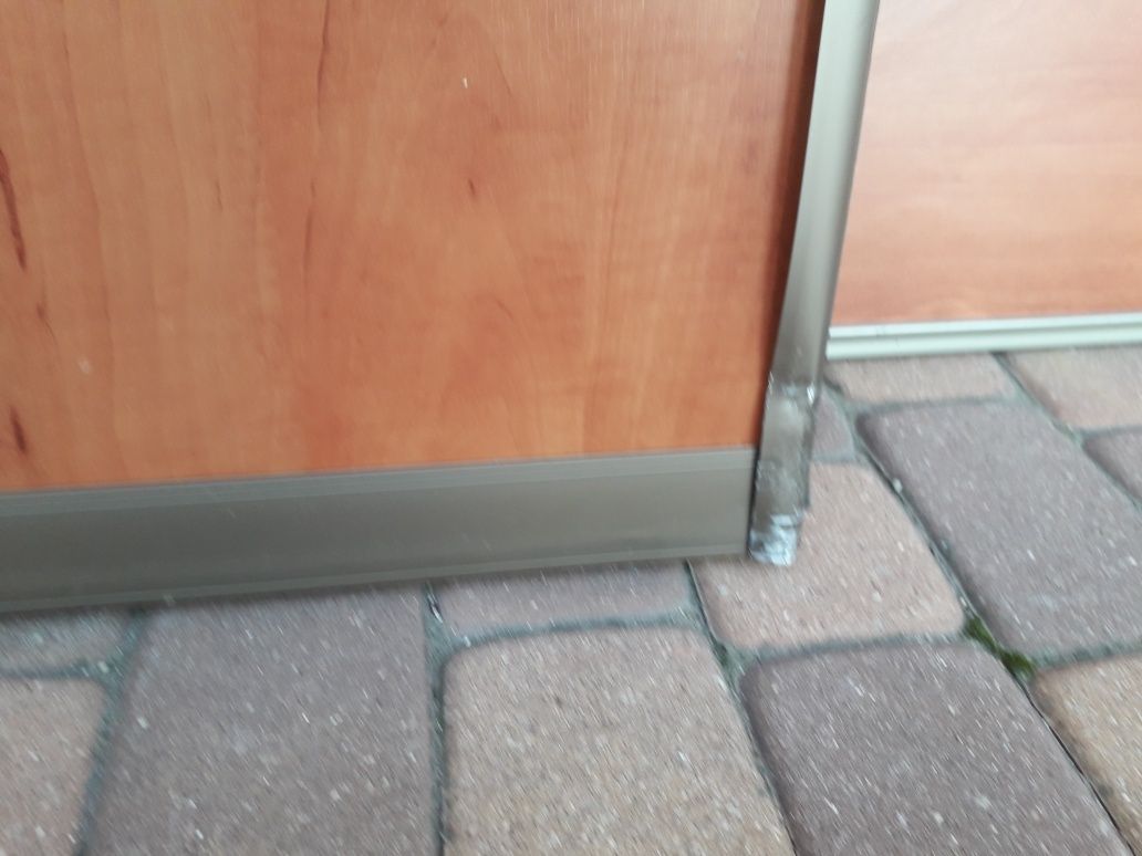 Drzwi przesuwane do szafy