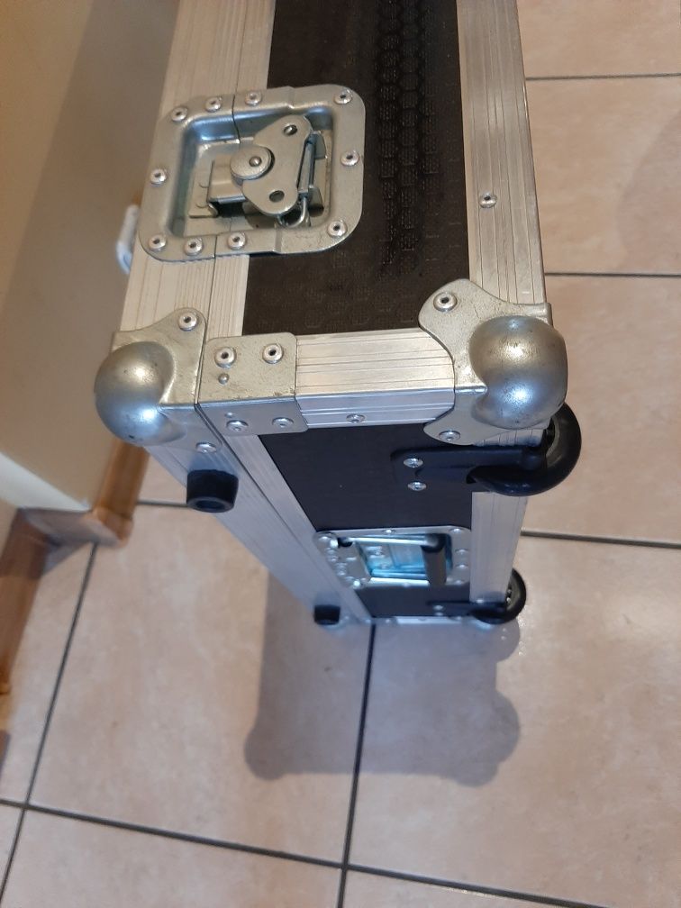 Case Power Box  do  instrumentu