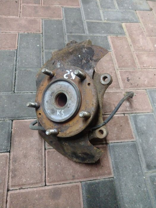 Ступиця передня права ліва з датчиком abs Kia Sorrento 1