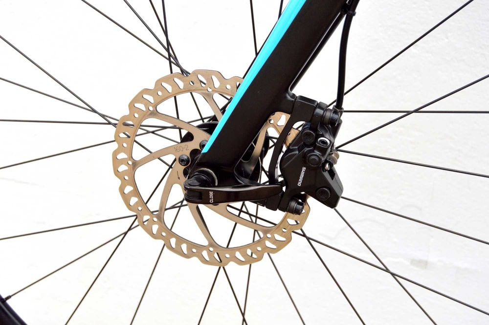 Komfortowa szosa GIANT DEFY ADVANCED 2 DISC M carbon 105 hydraulika 54