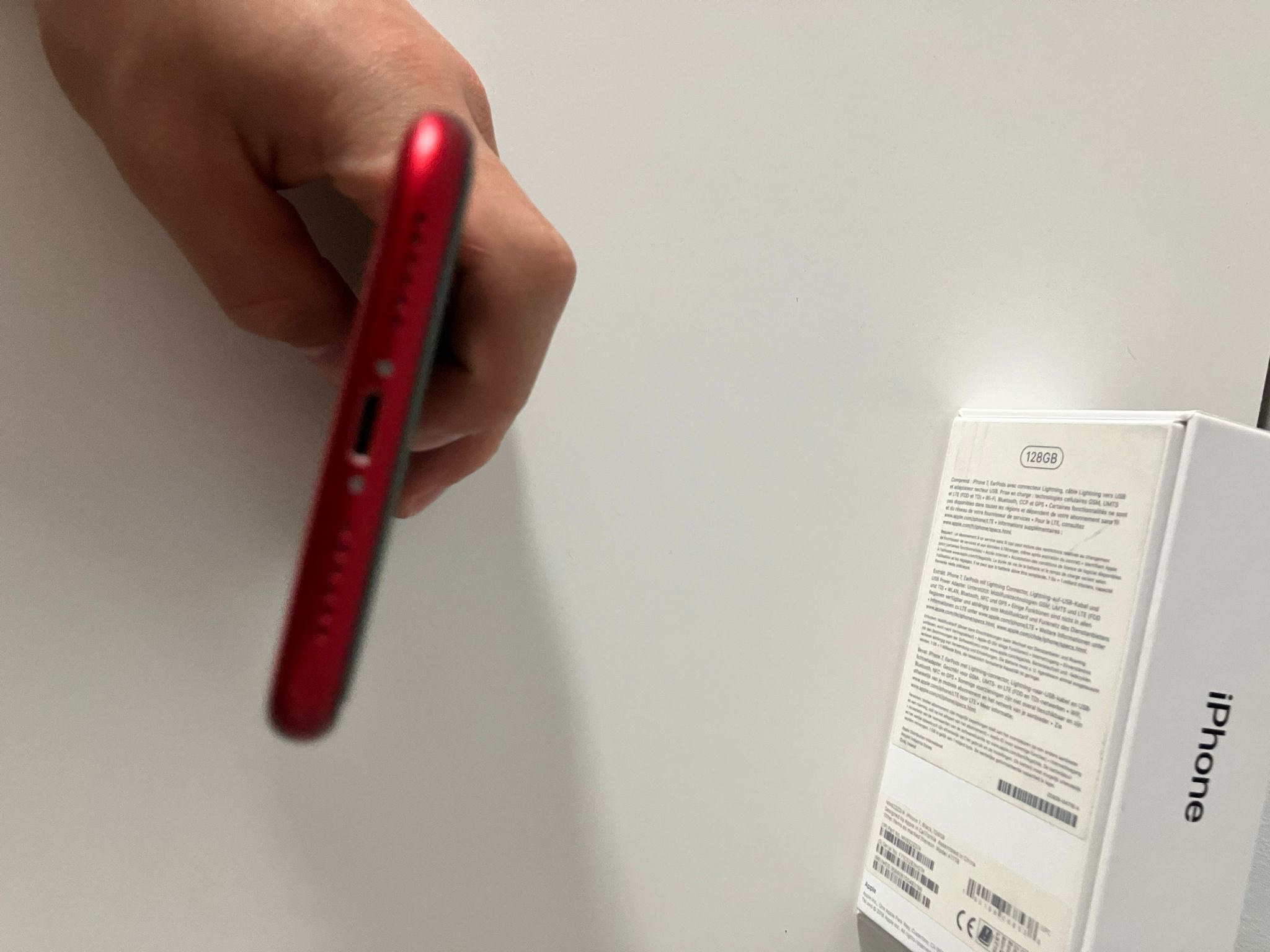 iPhone XR RED 64GB