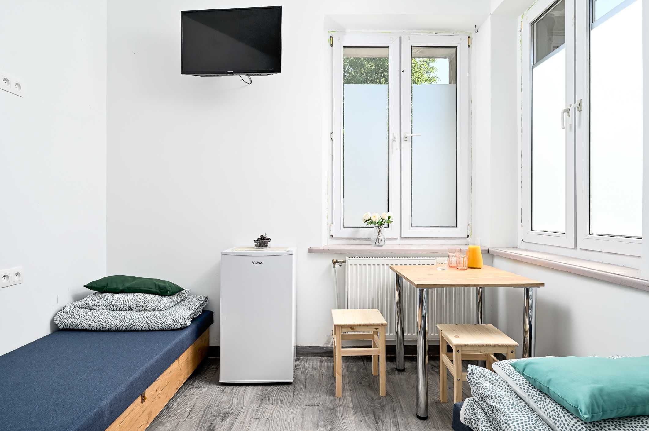 Pokoje kwatery pokoje pracownicze Warszawa - Ursus - 2-3 osobowe