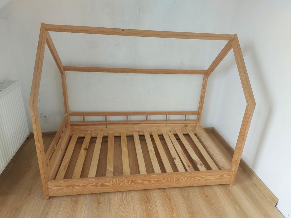 Łóżko dziecięce 90x 160 z materacem