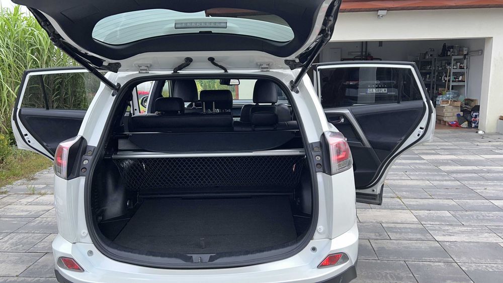 Samochód Toyota RAV4 2016 4X4
