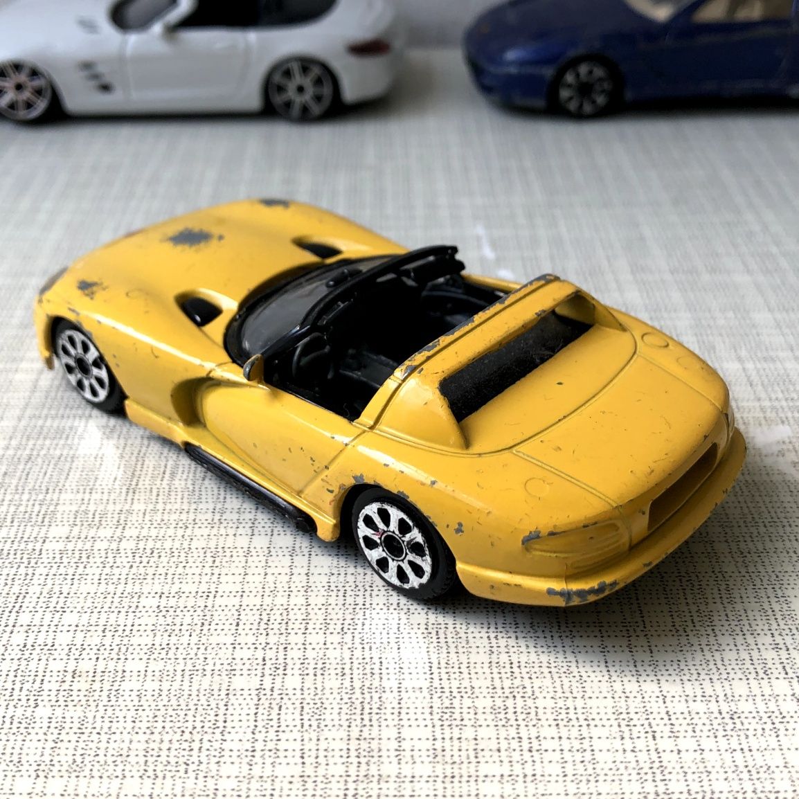 1/43 Bburago - Ferrari 456, Dodge Viper, Mercedes-Benz SLS