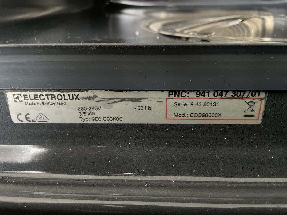 Piekarnik z mikrofala elektrolux