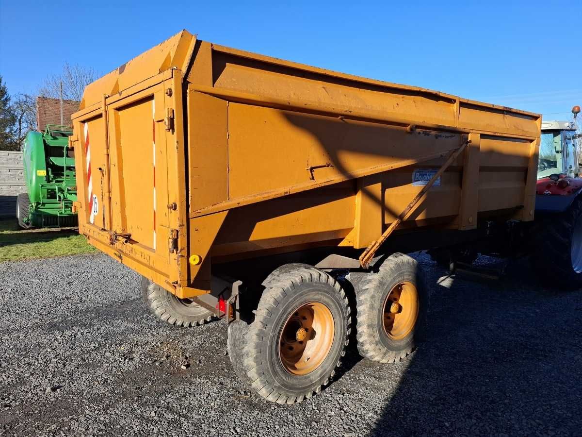 PIĘKNA PRZYCZEPA ROLNICZA skorupowa Brochard 12 ton, czysta i prosta