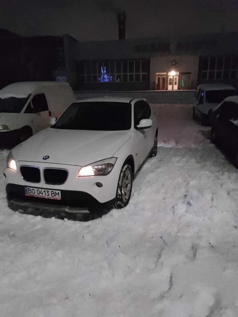 BMW x1 xdrive 2.0 повний привід