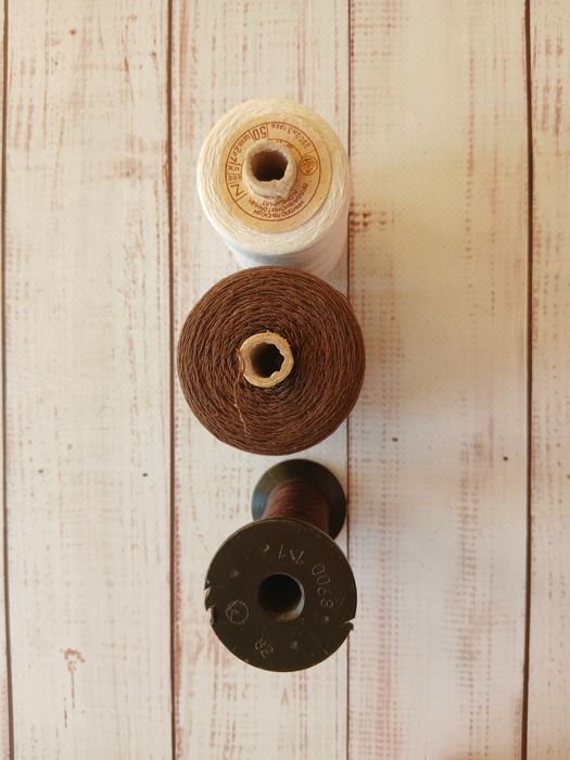 Нитки для шиття + голки ціна за все