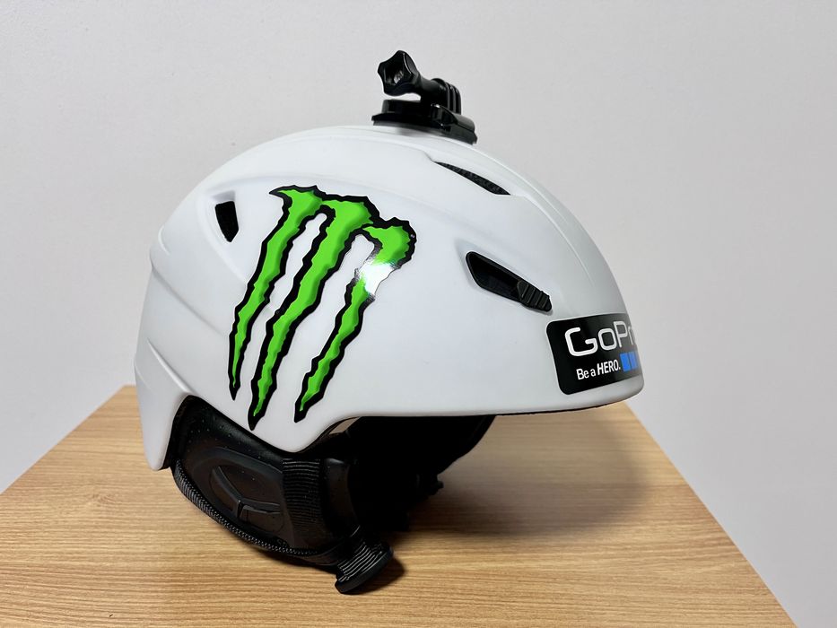 Biały kask do uprawiania sportów zimowych roz.M