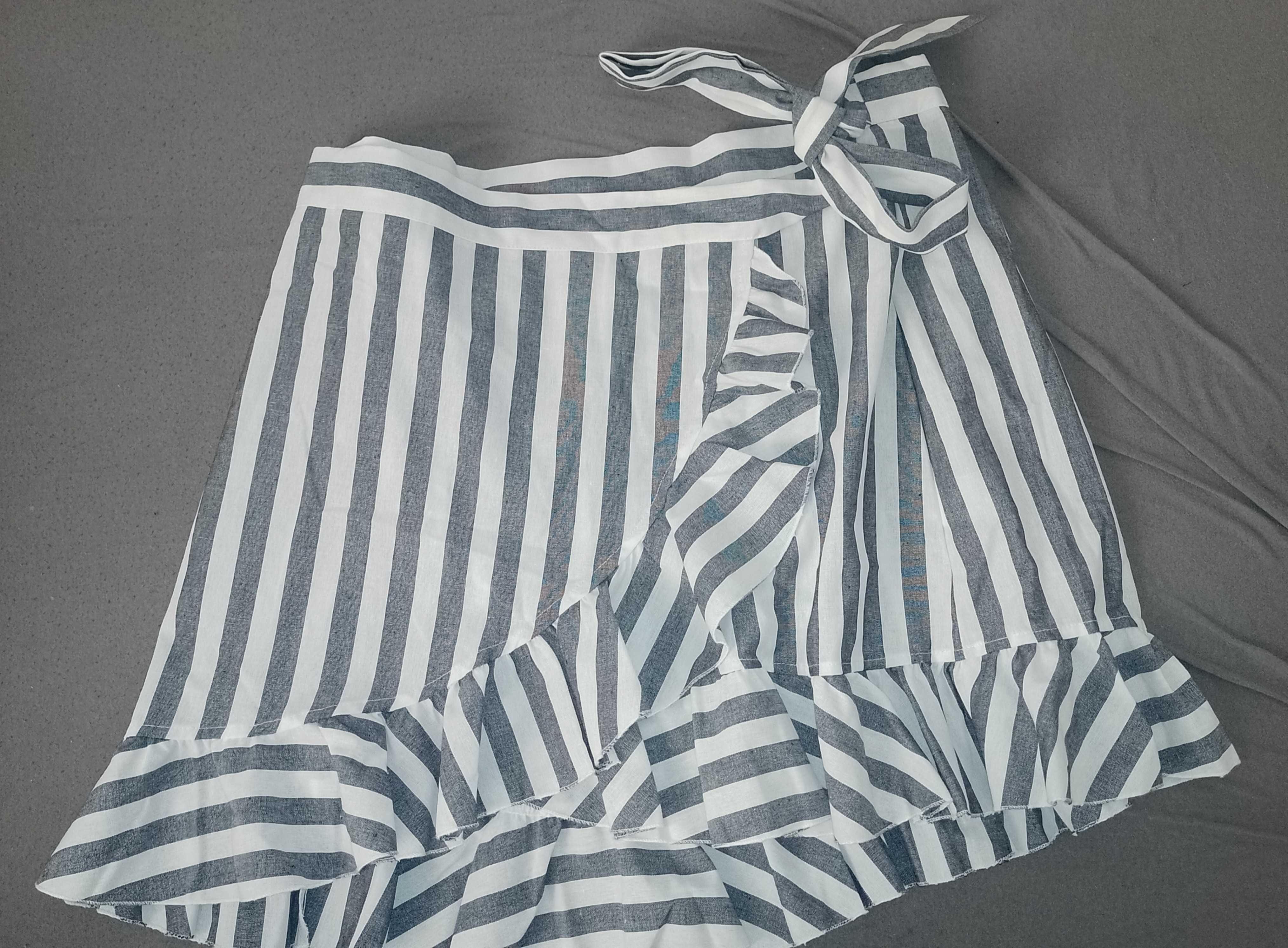 Nowa spódnica w paski biało szara idealna na plażę rozm. 44, Shein XXL