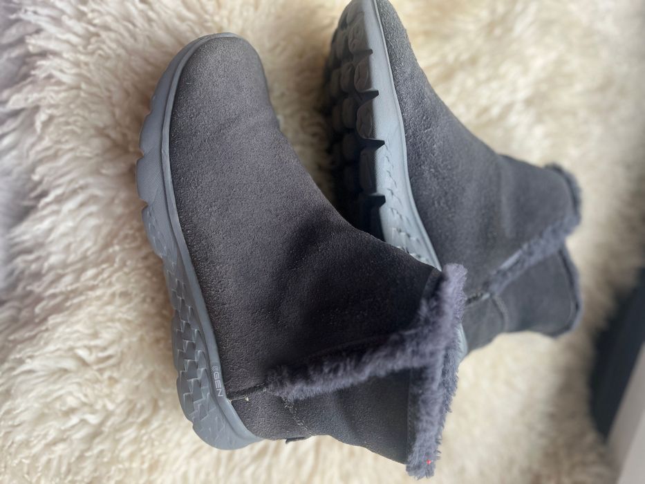 Чоботи черевики Sketchers 36