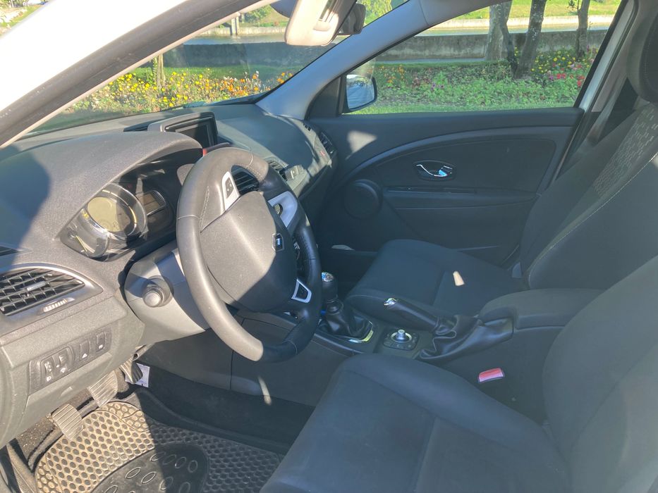 Megane Sportourer 110 cv IMPECÁVEL