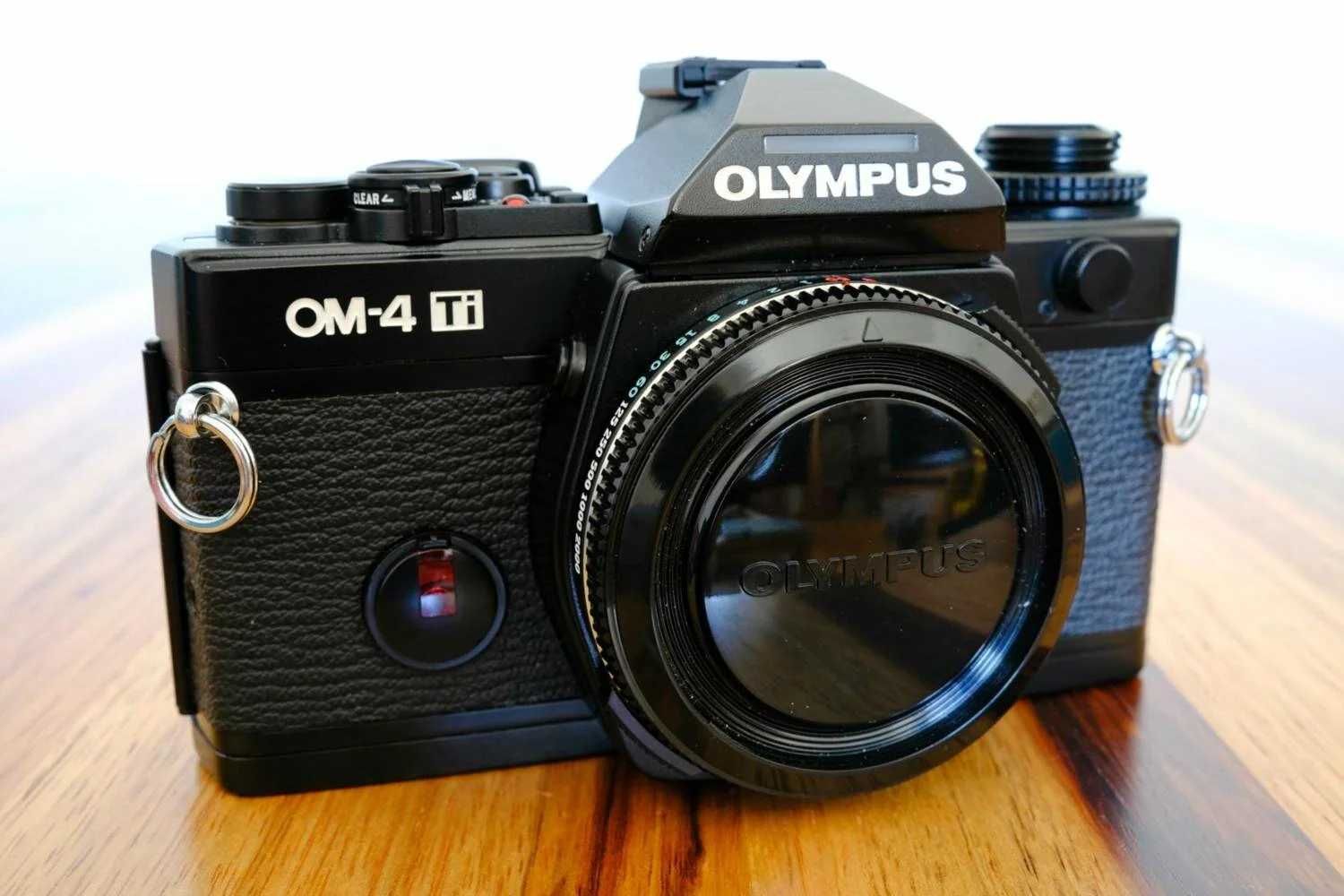 OLYMPUS OM 4 TI Camera e lente Zuiko 135 ! Estado Top! James Bond !