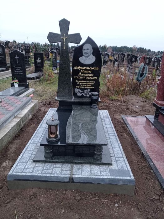 виготовляємо памятники