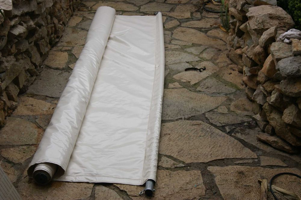 Vendo toldo em PVC NOVO
