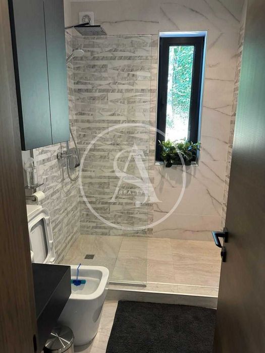 Сучасний будинок в котеджному містечку в Карпатах Славське (Славсько)