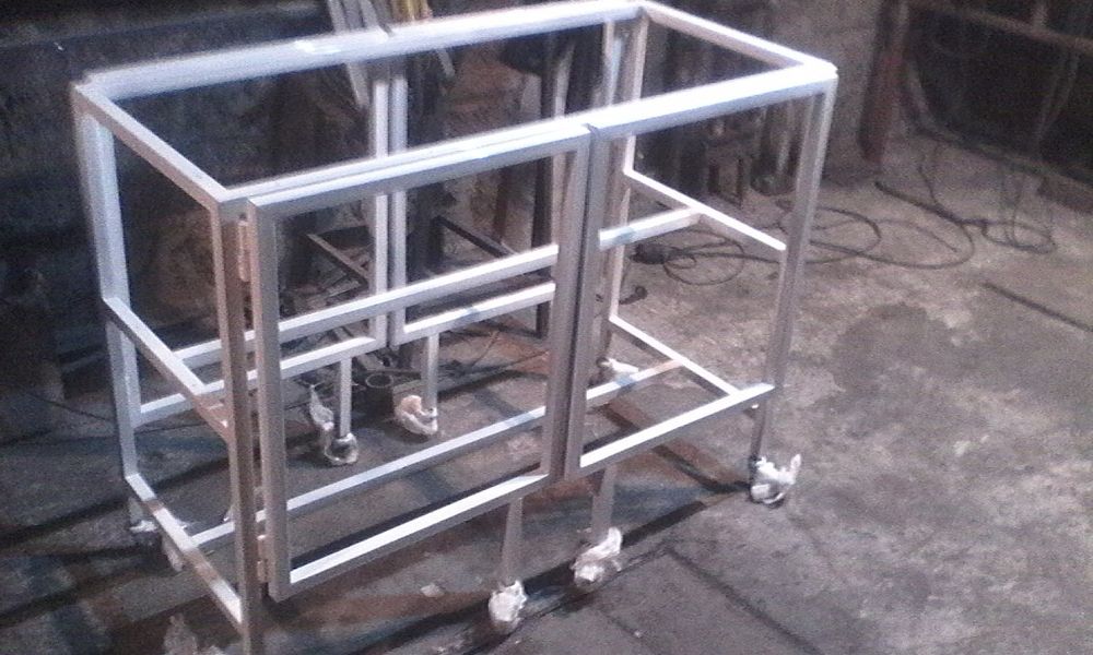 Розкрийний.   стіл...