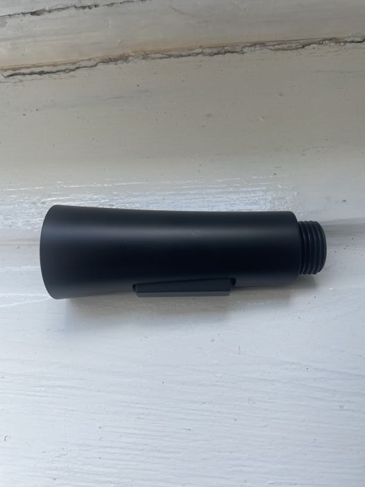 Sluchawka do bateri z wyciaganą wylewką