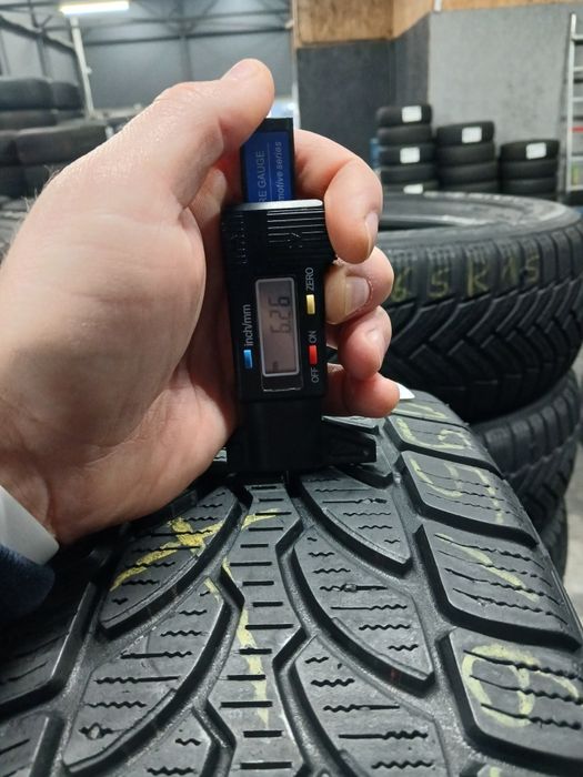 Зимові Шини Бв 195/65 R15  BRIDGESTONE  Blizzak LM-32  Склад